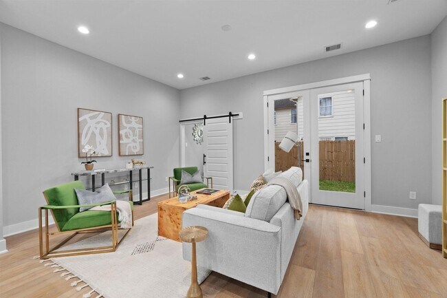 Building Photo - 4220 McKinley St