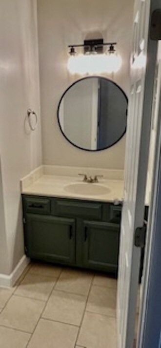Master Bathroom - 8892 Eagleview Dr