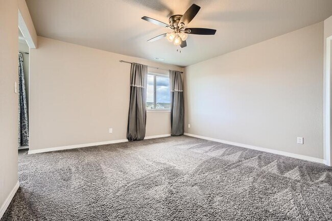 Building Photo - 11481 Moonrock Heights