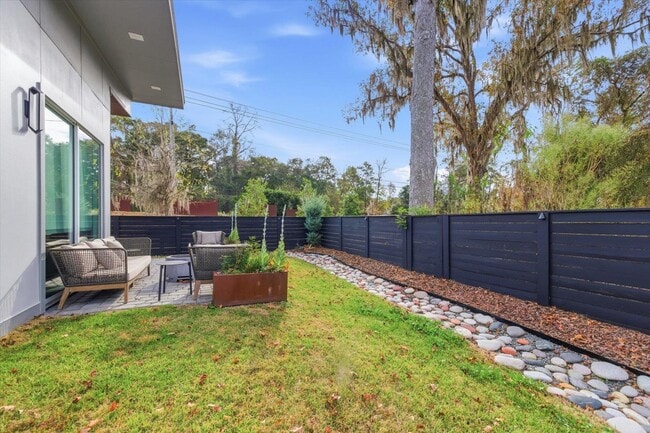 Building Photo - 2351 Lake Hall Rd