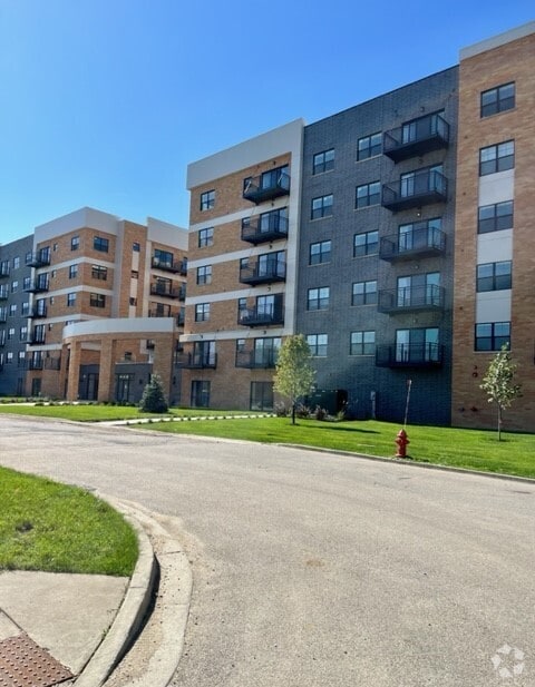 Building Photo - 250 Anthony Ave