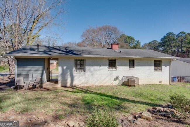 Building Photo - 491 Oak Dr SE