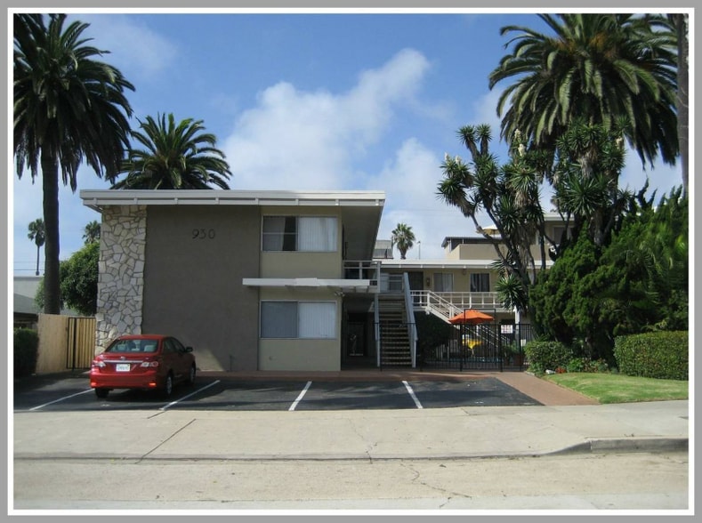 Building Photo - 930 Thomas Ave