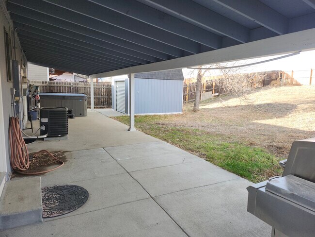 Building Photo - 11461 W 107th Pl