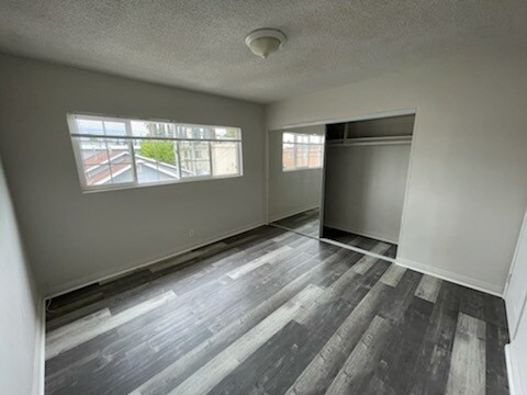 Building Photo - 6923 Ben Ave