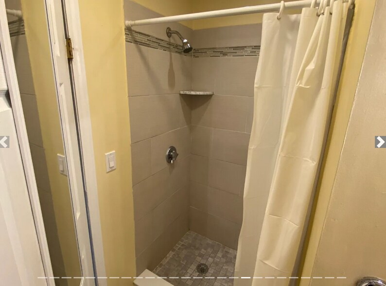 Building Photo - 110 Central St