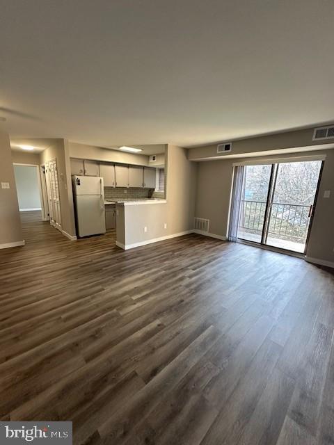 Building Photo - 1319 Valley Dr