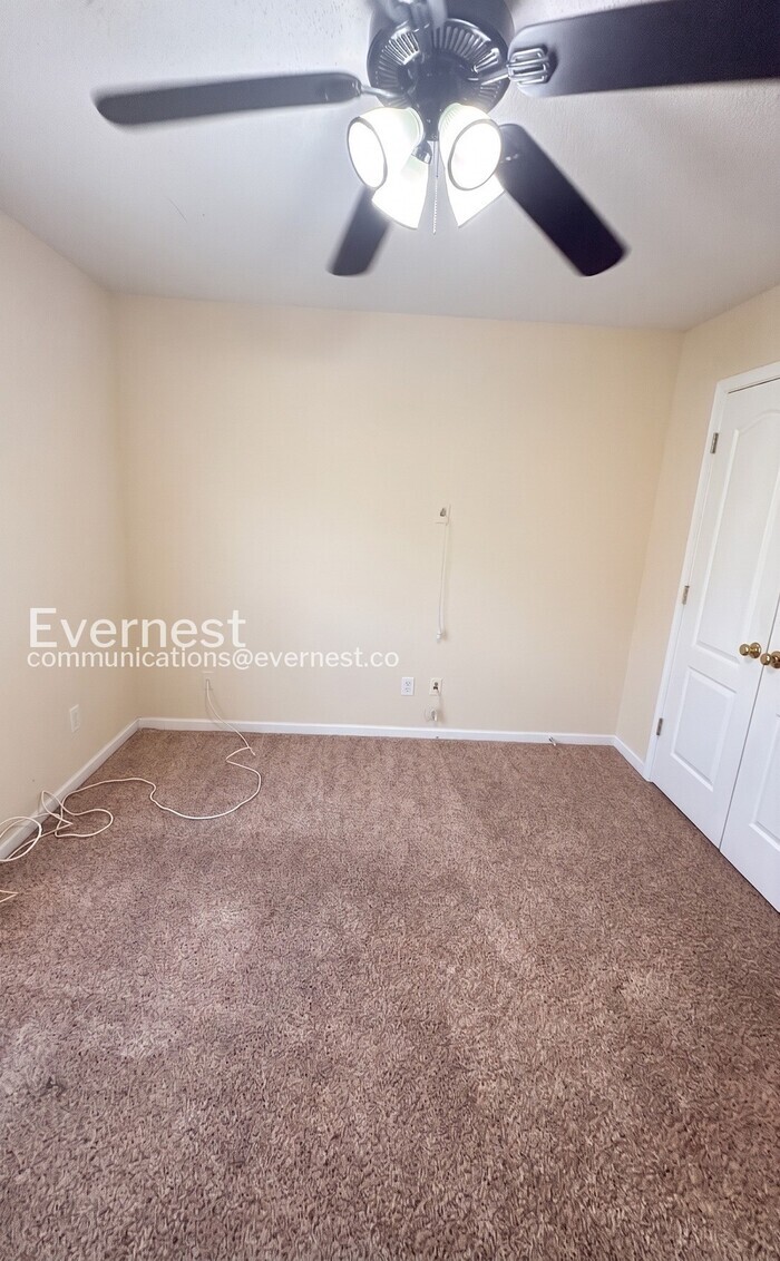 Building Photo - 10718 Barberry Dr