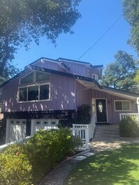 Building Photo - Charming Residence in Belmont