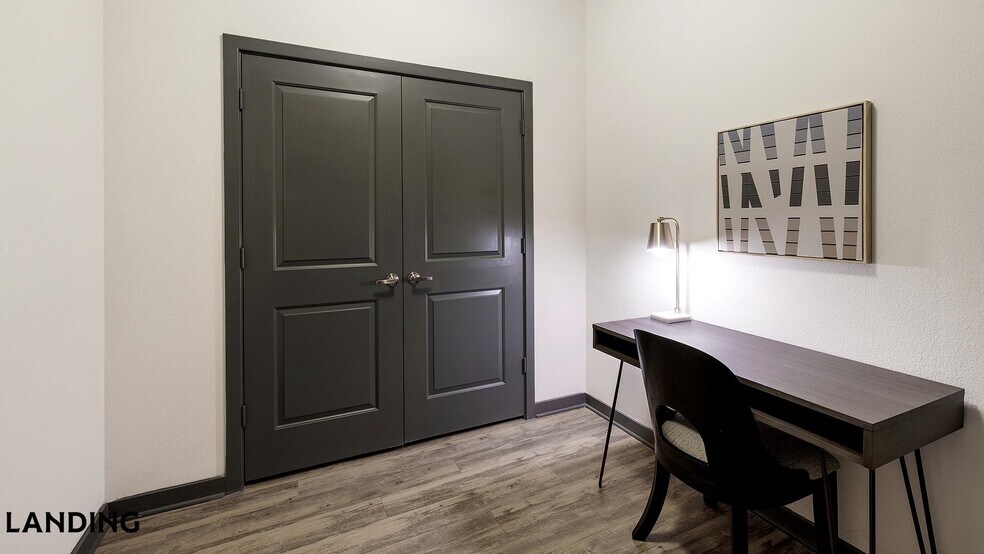 Building Photo - 3001 Crockett St