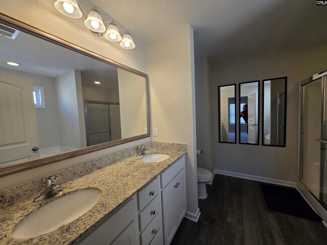 Building Photo - 258 Honey Hill Way