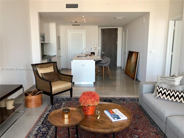 Building Photo - 68 SE 6th St