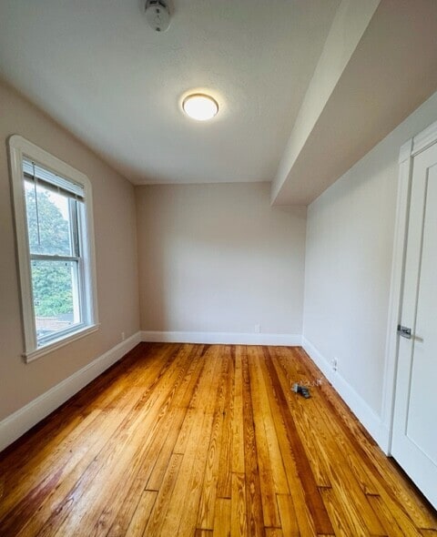 Building Photo - 74 Marine Rd