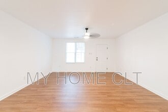 Building Photo - 215 Johndy Ave