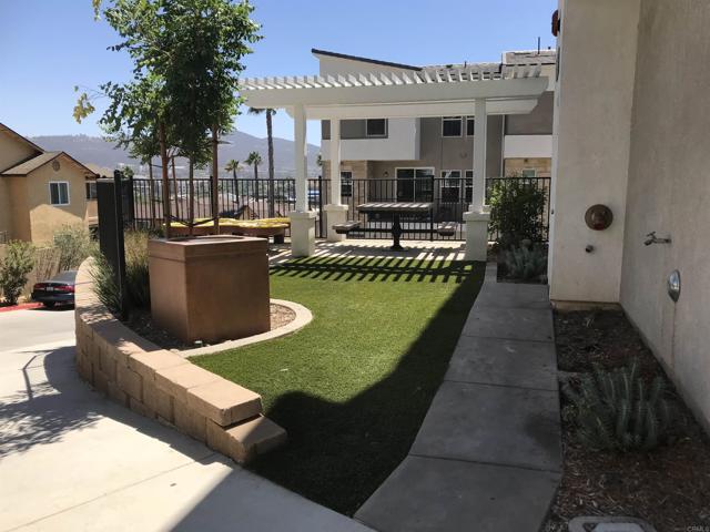 Building Photo - 365 Fitzpatrick Rd