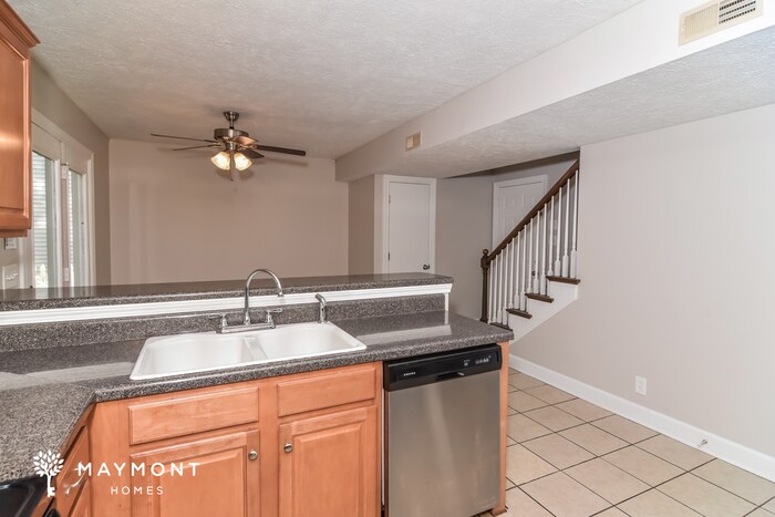 Building Photo - 2057 Aberdeen Cir