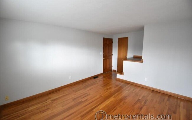 Building Photo - 2686-2688 Hibbert Avenue
