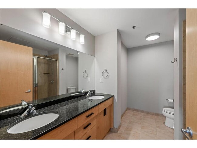 Building Photo - 1120 S 2nd St