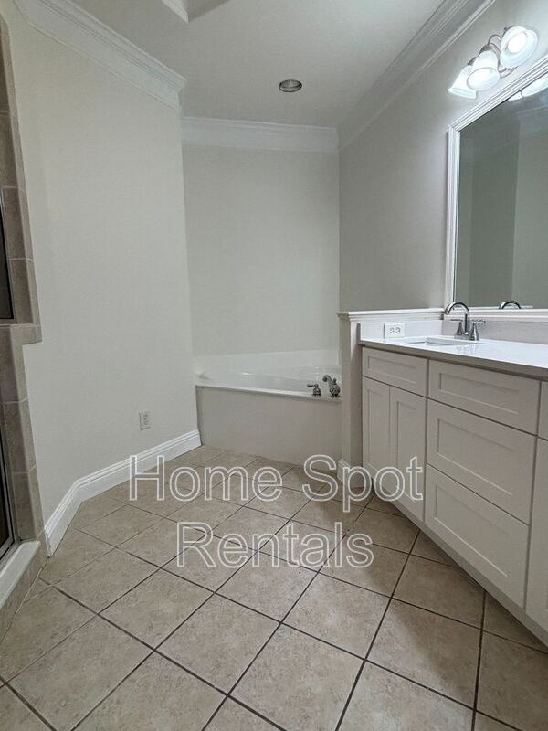 Building Photo - 2664 Rivers Edge Dr NE