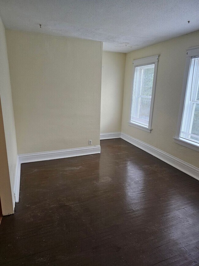 Building Photo - 4415 Nebraska Ave