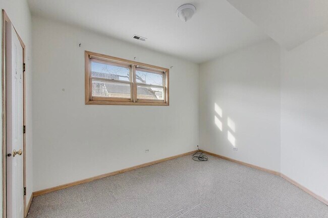 Building Photo - 1423 W Cortez St