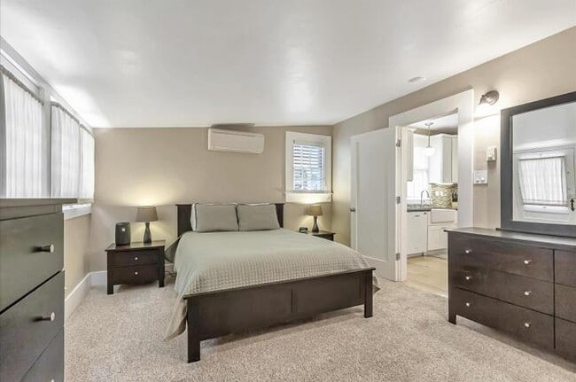 Building Photo - 1358 Fremont St