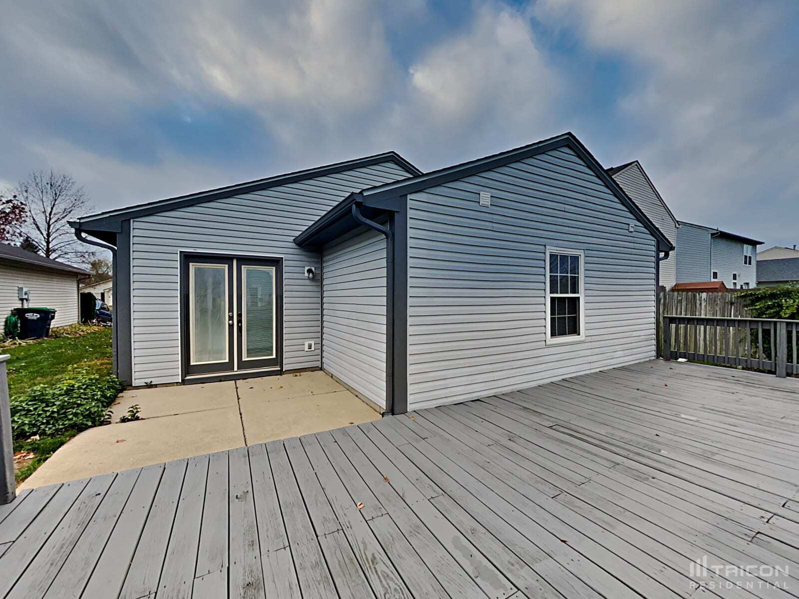 Building Photo - 1679 Long Lake Dr