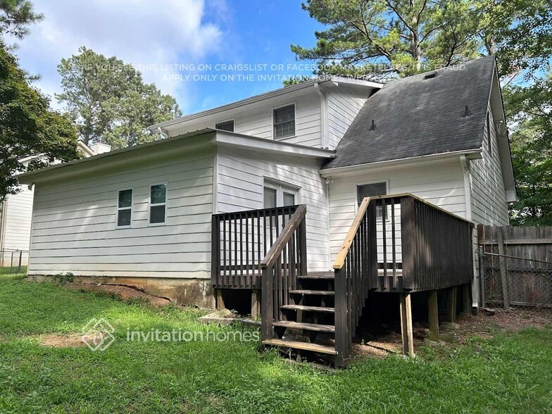 Building Photo - 1830 Abercorn Way