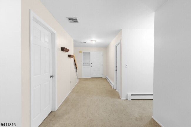 Building Photo - 89 Stockton Ct