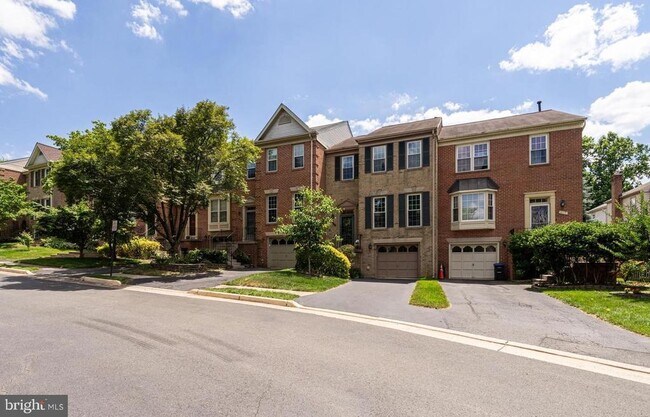 Building Photo - 4113 Meadow Field Ct