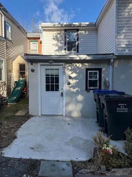 Building Photo - 395 Hephzibah Hill Rd