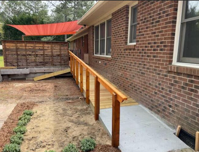 Building Photo - 148 Rice Rd