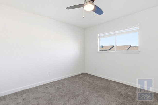 Building Photo - 2009 Sandberg Dr