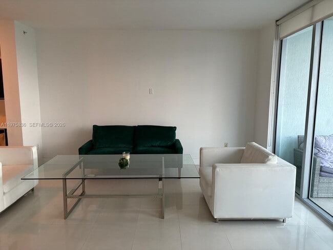 Building Photo - 90 SW 3rd St