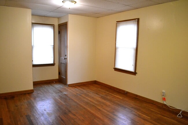 Building Photo - 1640 N Holyoke St