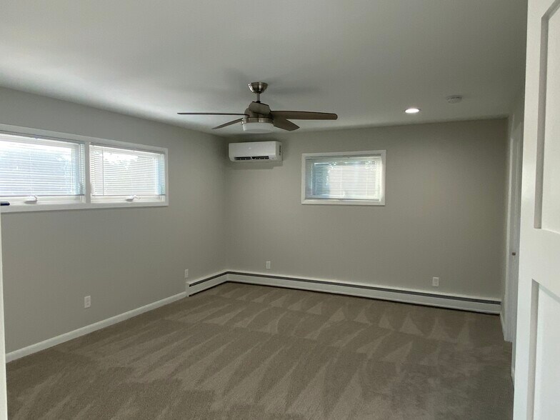 Primary Bedroom - 144 Main St