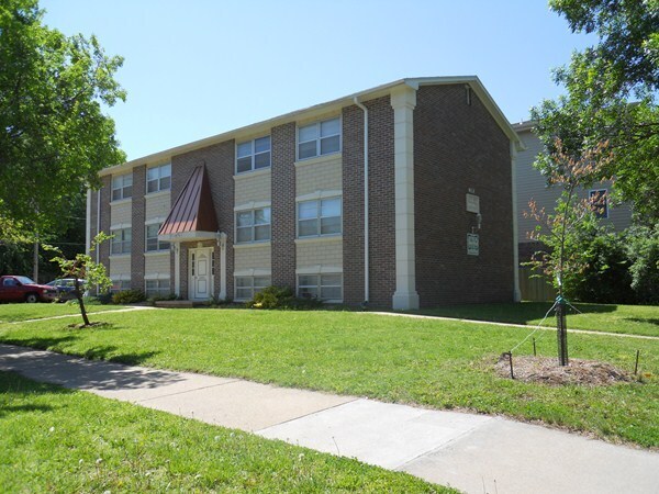 Primary Photo - 1115 N 12th St