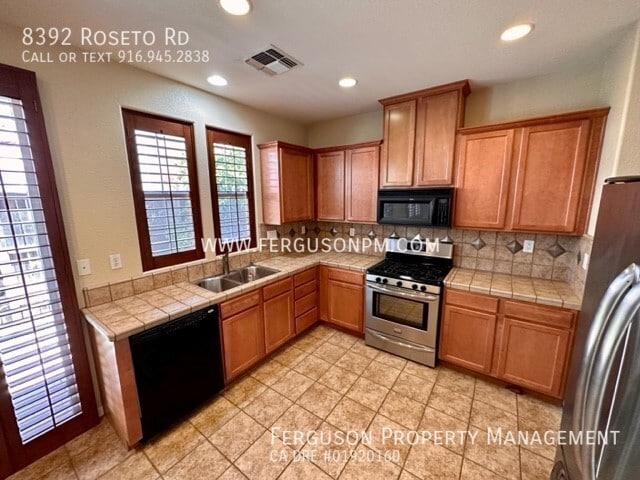 Building Photo - 8392 Roseto Rd