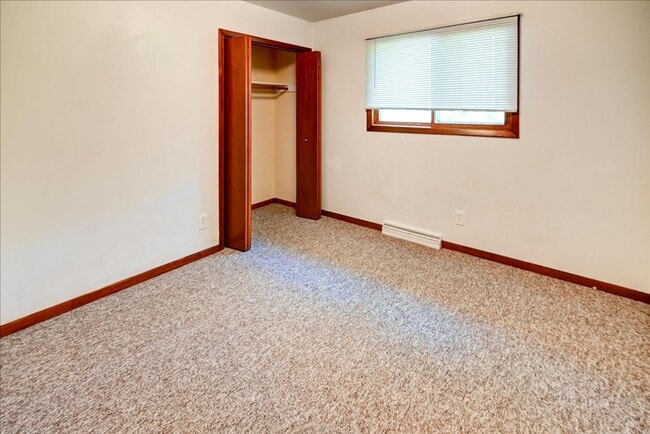 Building Photo - 4603 Dennis Dr
