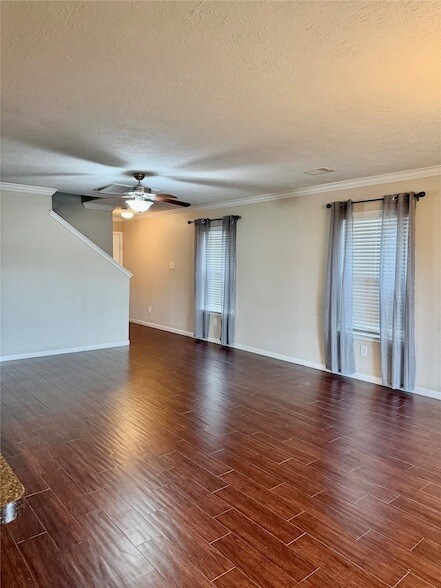 Building Photo - 16010 Limestone Lake Dr