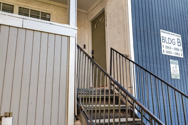 Building Photo - 781 Country Pl Dr