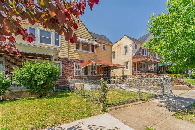 Building Photo - Narcissus