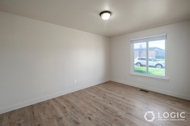 Building Photo - Gorgeous Home in Great Location!