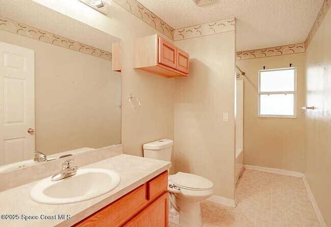 Building Photo - 778 Hamm St NW
