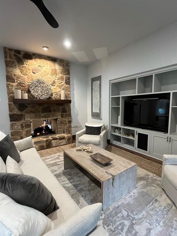 Building Photo - 4501 Spanish Oaks Club Blvd
