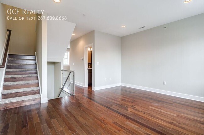 Building Photo - 2633 Catharine St