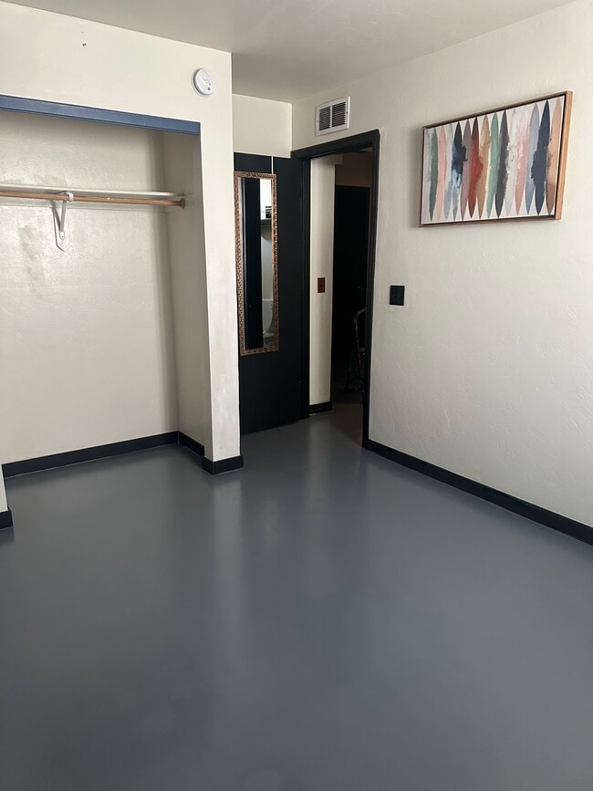 Building Photo - 7155 S Vuelta Silueta