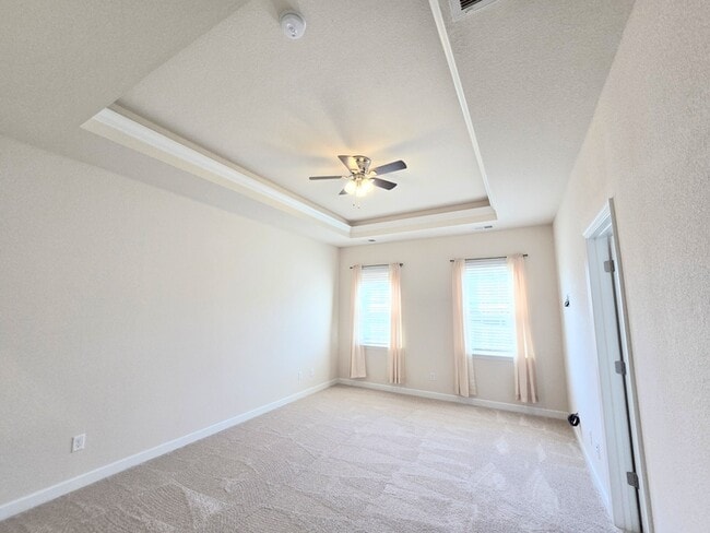 Building Photo - 5237 Lombard St