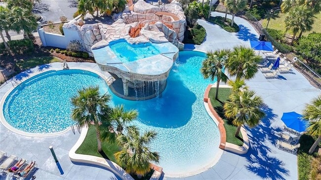Building Photo - 15811 Fishhawk Falls Dr