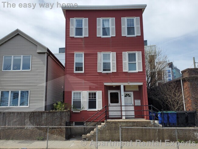 Building Photo - 58 Medford St
